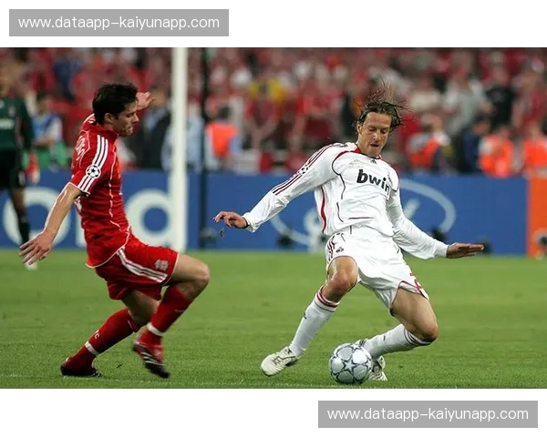 红黑与黄黑的灵魂共振：当圣西罗邂逅威斯特法伦的咆哮